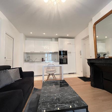 Luxury Appartment, Champs Elysees, Neuf ! パリ エクステリア 写真